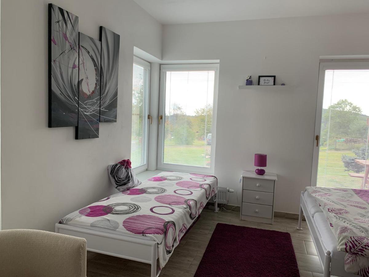 Apartmany Na Rozcesti Lomnice nad Popelkou Exteriör bild
