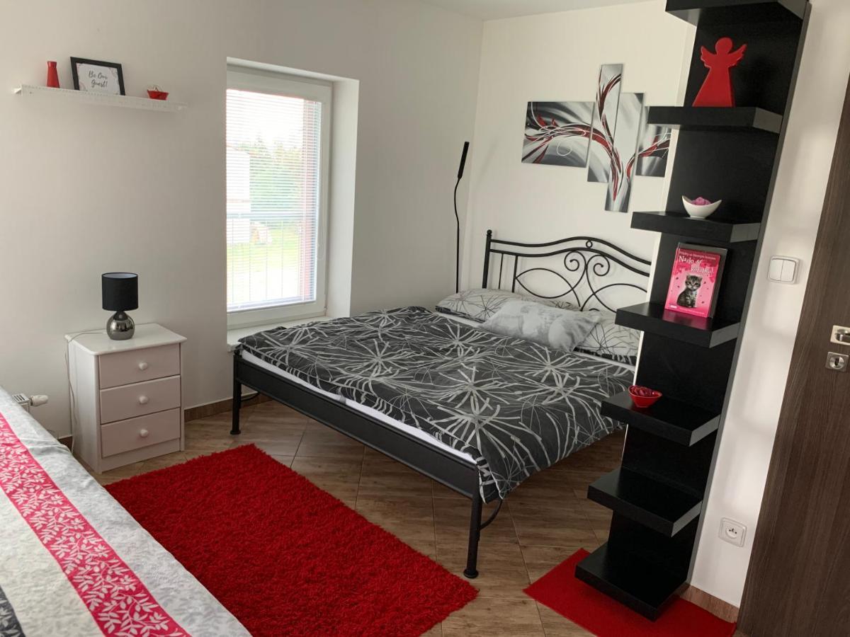 Apartmany Na Rozcesti Lomnice nad Popelkou Exteriör bild