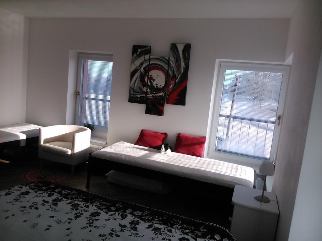 Apartmany Na Rozcesti Lomnice nad Popelkou Rum bild