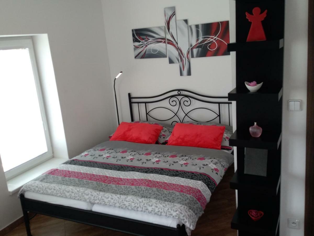 Apartmany Na Rozcesti Lomnice nad Popelkou Exteriör bild