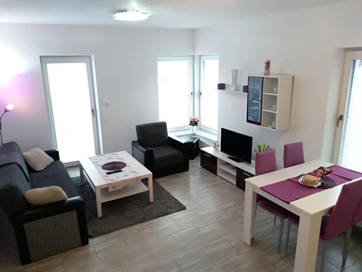 Apartmany Na Rozcesti Lomnice nad Popelkou Exteriör bild