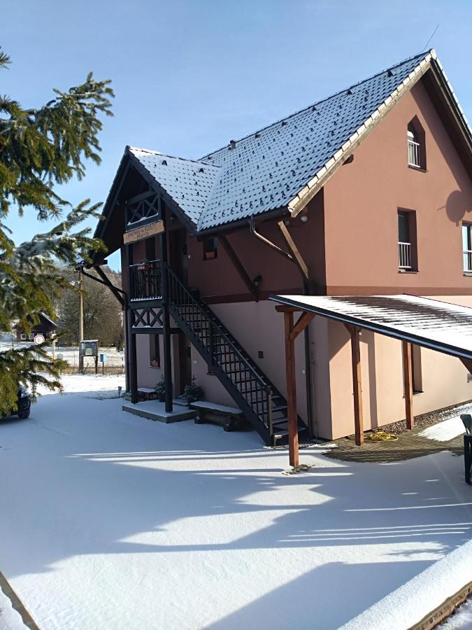 Apartmany Na Rozcesti Lomnice nad Popelkou Exteriör bild